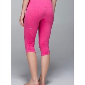 Lululemon In the Flow Crop